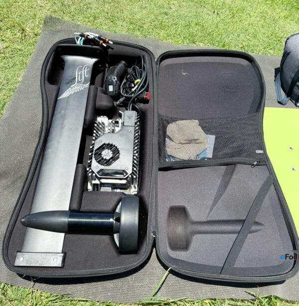 4'9 E4 Green - guitar case